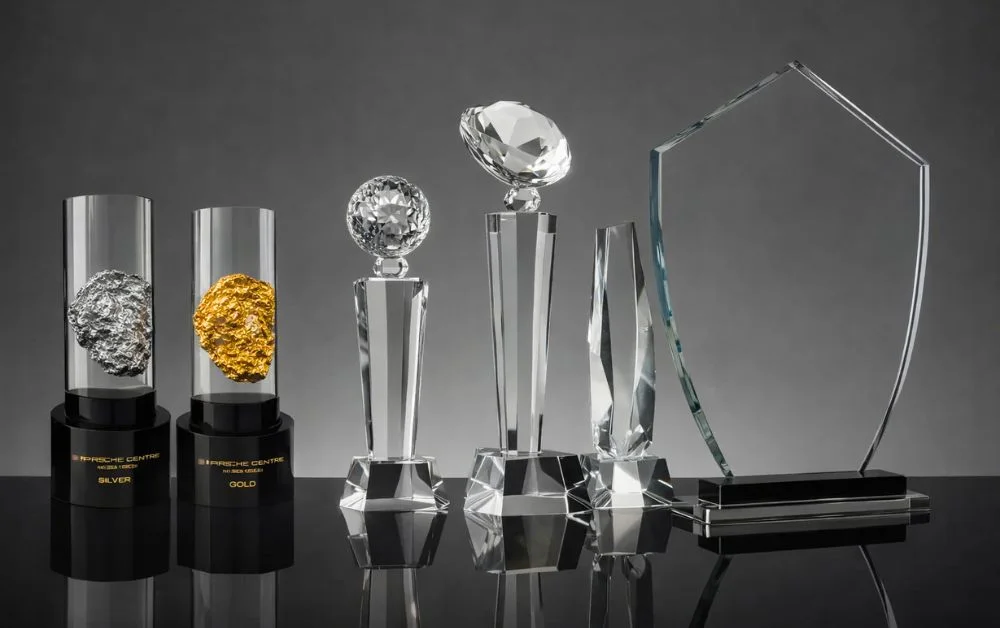 What Are the Benefits of Choosing Acrylic Trophy Awards Over Other Materials?